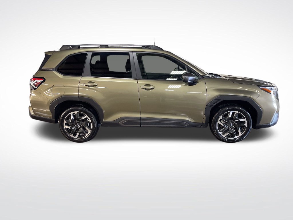 Certified 2025 Subaru Forester Limited AWD/4WD image 7