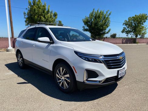 Used 2022 Chevrolet Equinox Premier AWD/4WD image 3