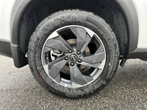 New 2026 Nissan Rogue SV w/ SV Premium Package image 17