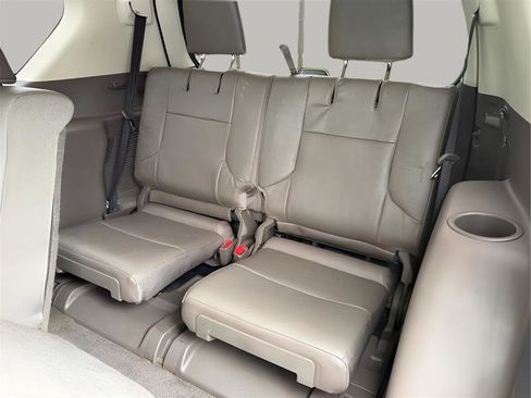 Used 2016 Lexus GX 460 w/ Premium Package AWD/4WD image 30