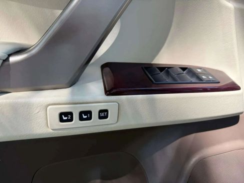 Used 2018 Lexus GX 460 Luxury image 38