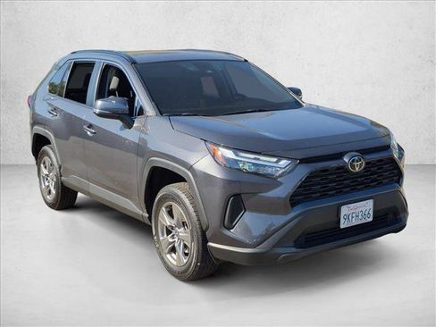 Used 2024 Toyota RAV4 XLE w/ Convenience Package FWD image 3