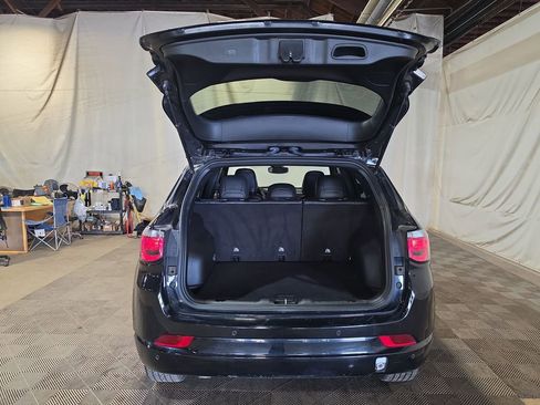 Used 2023 Jeep Compass Limited AWD/4WD image 19