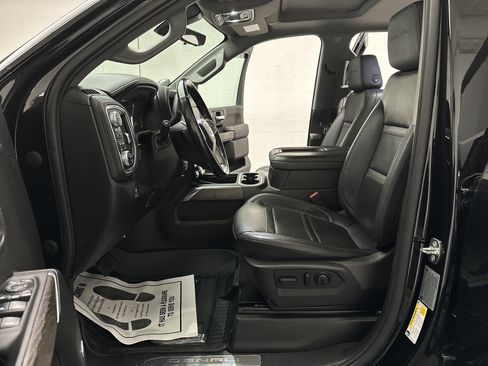 Used 2022 GMC Sierra 3500 Denali w/ Denali Black Diamond Edition image 23