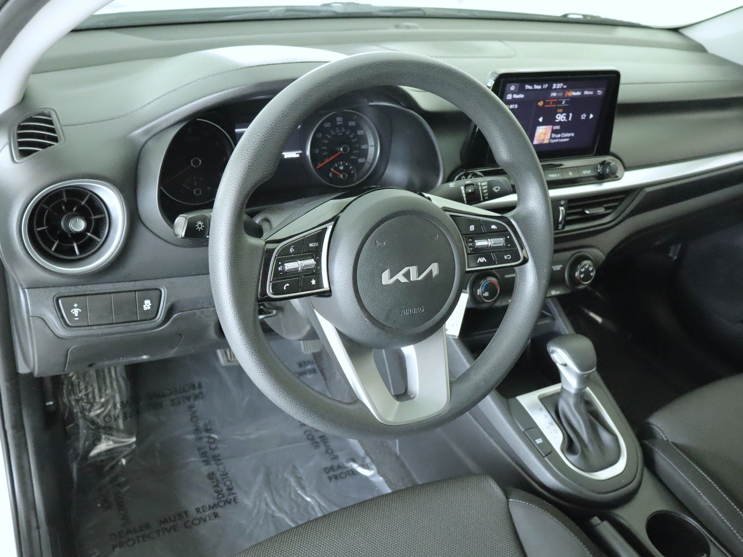 Used 2023 Kia Forte LXS FWD image 8