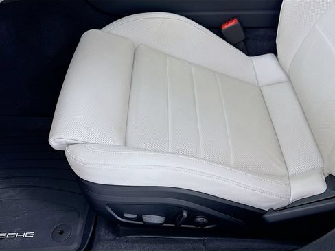Certified 2025 Porsche Panamera 4 AWD/4WD image 13