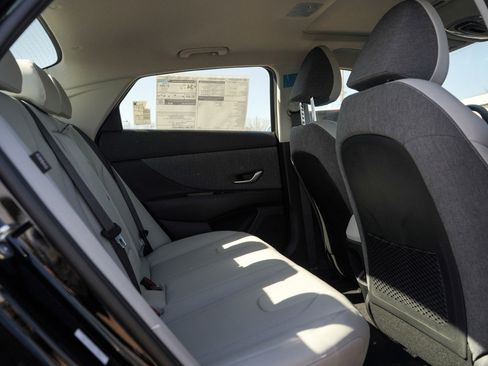 New 2026 Hyundai Elantra Limited image 10