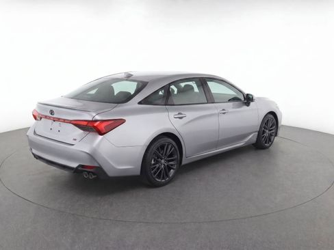 Used 2026 Toyota Camry SE w/ Multimedia Upgrade Package FWD image 4