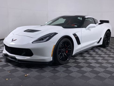 Certified 2016 Chevrolet Corvette Z06 w/ 3LZ Preferred Equipment Group image 17