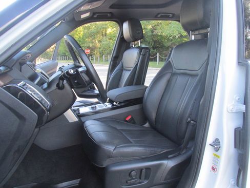 Used 2018 Land Rover Discovery HSE image 62