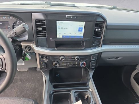 New 2026 Ford F250 XLT w/ FX4 Off-Road Package image 11