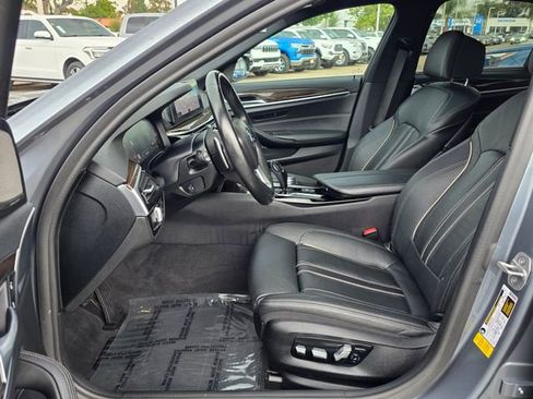 Used 2020 BMW 540i w/ Executive Package image 15
