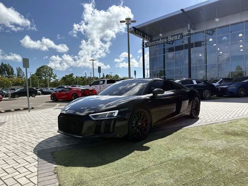 Used 2018 Audi R8 V10 w/ 20" Wheel Package RWD image 2