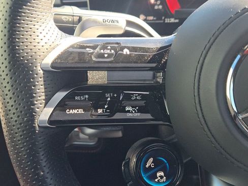 Used 2025 Mercedes-Benz GLE 53 AMG 4MATIC image 32