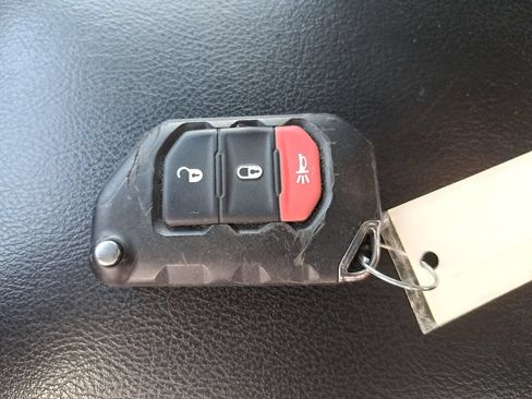 Used 2021 Jeep Gladiator Sport AWD/4WD image 32