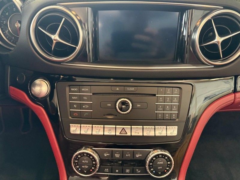 Used 2019 Mercedes-Benz SL 550 image 10
