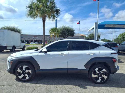Used 2024 Hyundai Kona Limited AWD/4WD image 24