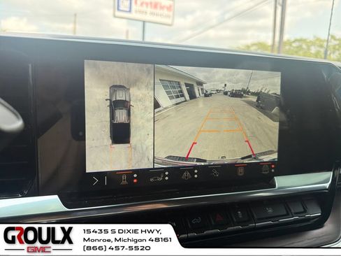 Used 2025 GMC Sierra 2500 SLT w/ SLT Premium Package AWD/4WD image 21