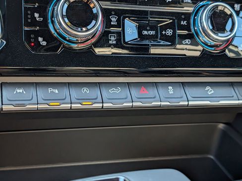 New 2026 GMC Sierra 1500 AT4 w/ AT4 Premium Package image 57