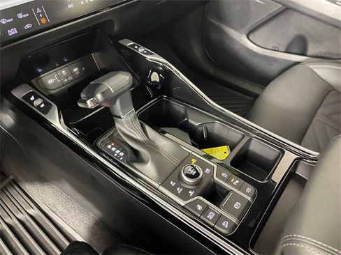 Certified 2024 Kia Sorento SX Prestige image 9