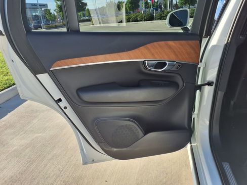 Certified 2023 Volvo XC90 B6 Plus w/ Protection Package Premier AWD/4WD image 18