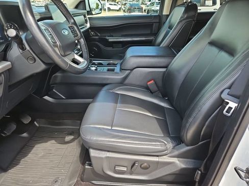 Used 2023 Ford Expedition XLT RWD image 18