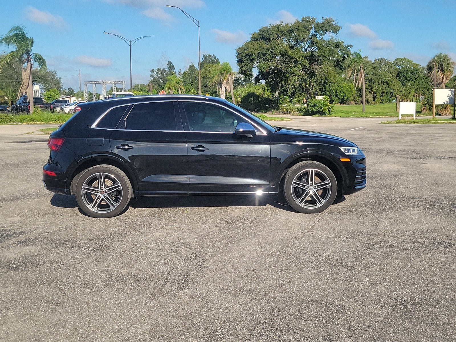 Used 2020 Audi SQ5 Premium Plus AWD/4WD image 6