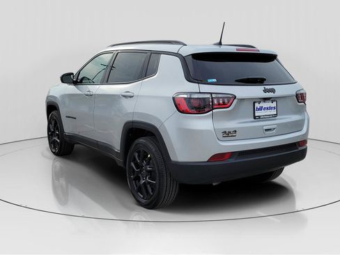 New 2026 Jeep Compass Latitude image 3