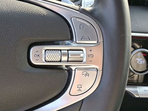 Used 2025 Genesis GV70 2.5T Advanced w/ Advanced Package image 18