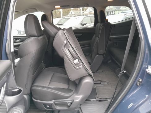 Used 2023 Subaru Ascent Premium w/ Convenience Package image 28