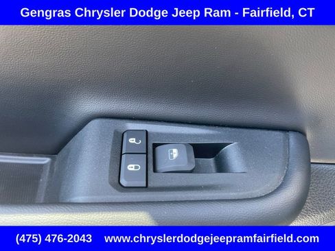 Certified 2024 Jeep Grand Cherokee Altitude AWD/4WD image 36