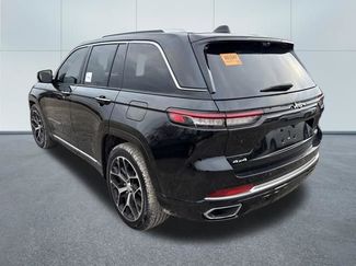 Used 2023 Jeep Grand Cherokee Summit video 2