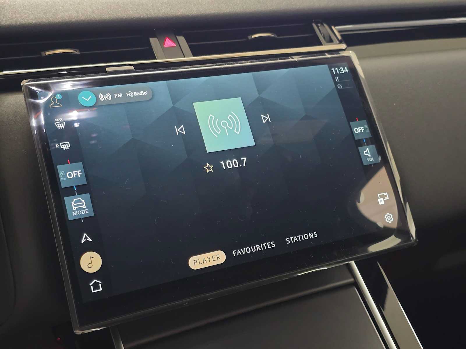 New 2026 Land Rover Range Rover Velar S AWD/4WD image 27