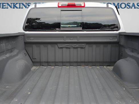 Used 2020 Chevrolet Colorado ZR2 AWD/4WD image 13
