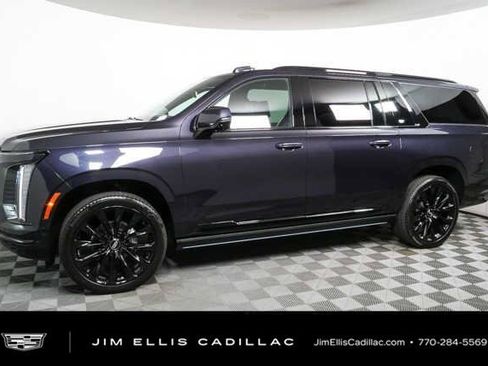 Certified 2026 Cadillac Escalade ESV Platinum Sport AWD/4WD image 30