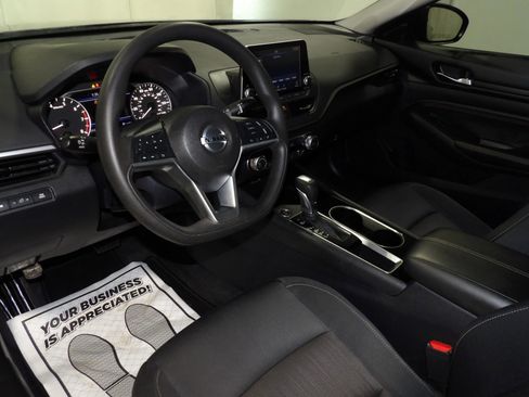 Used 2021 Nissan Altima 2.5 SV FWD image 9