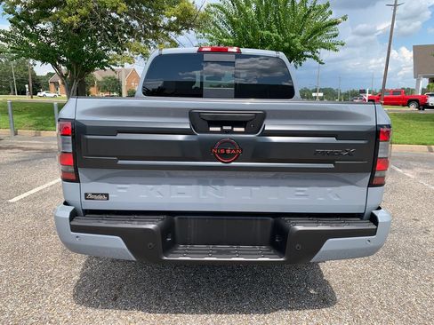 Used 2025 Nissan Frontier Pro-X RWD image 6