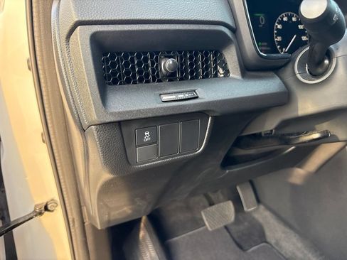 Used 2025 Honda CR-V Sport image 18
