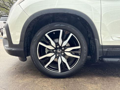 Used 2019 Honda Pilot Elite image 8