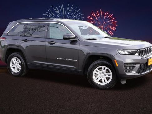 Certified 2024 Jeep Grand Cherokee Laredo w/ Luxury Tech Group I AWD/4WD image 2