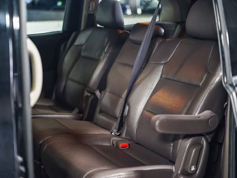 Used 2014 Honda Odyssey Touring image 23