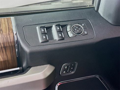 Used 2020 Ford F150 Lariat w/ Equipment Group 502A Luxury image 24