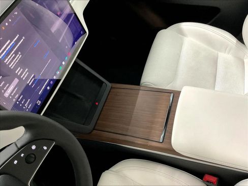 Used 2022 Tesla Model X AWD/4WD image 26