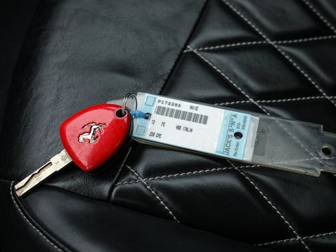 Used 2012 Ferrari 458 Italia Coupe RWD image 40