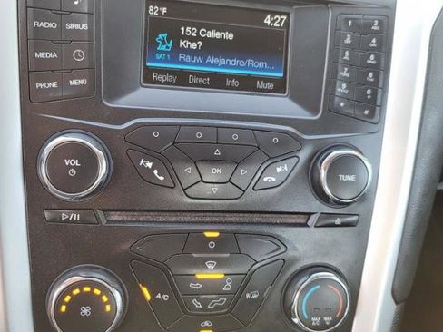 Used 2014 Ford Fusion SE image 16