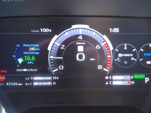 Used 2022 Toyota Tundra Capstone AWD/4WD image 13