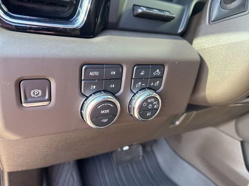 Used 2024 GMC Sierra 2500 Denali w/ Denali Reserve Package AWD/4WD image 18