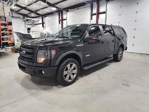 Used 2014 Ford F150 FX4 w/ Equipment Group 402A Luxury image 3