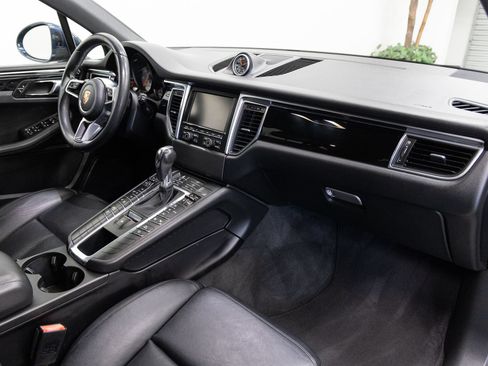 Used 2015 Porsche Macan S AWD/4WD image 13