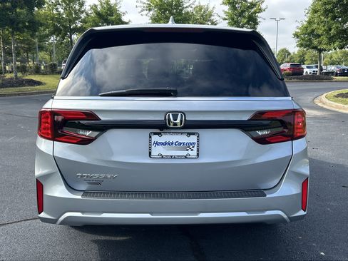 Used 2025 Honda Odyssey EX-L image 8